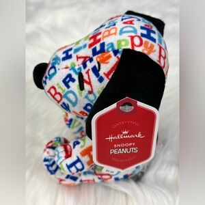 New Hallmark Happy Birthday Snoopy Peanuts Plush